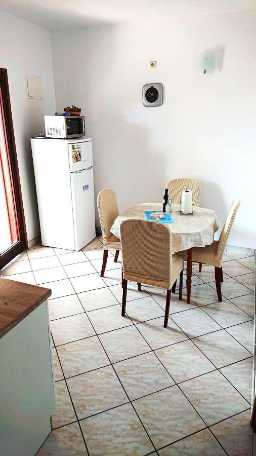 Apartman Ivanka Apartment Vir Exterior foto